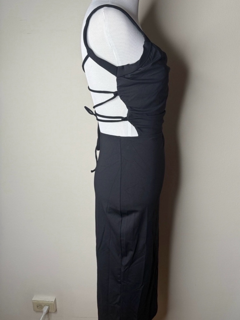 Halara Black Ruched Lace Up Bodycon Midi Dress - Picture 7 of 8